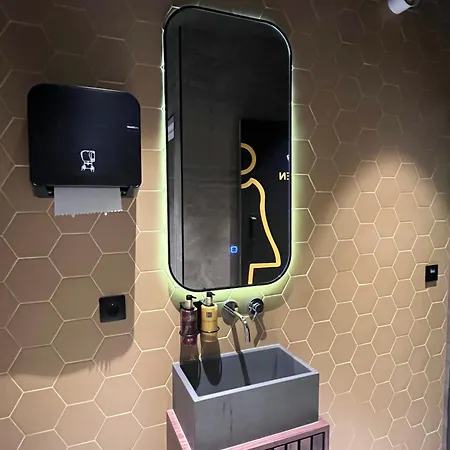 Hostel The Hyve Capsule *