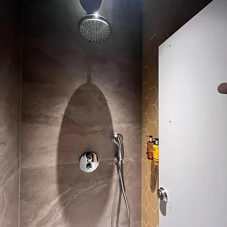 The Hyve Capsule أمستردام