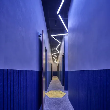 The Hyve Capsule Amsterdam Амстердам