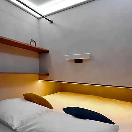 The Hyve Capsule Amsterdam Hotel Amsterdam