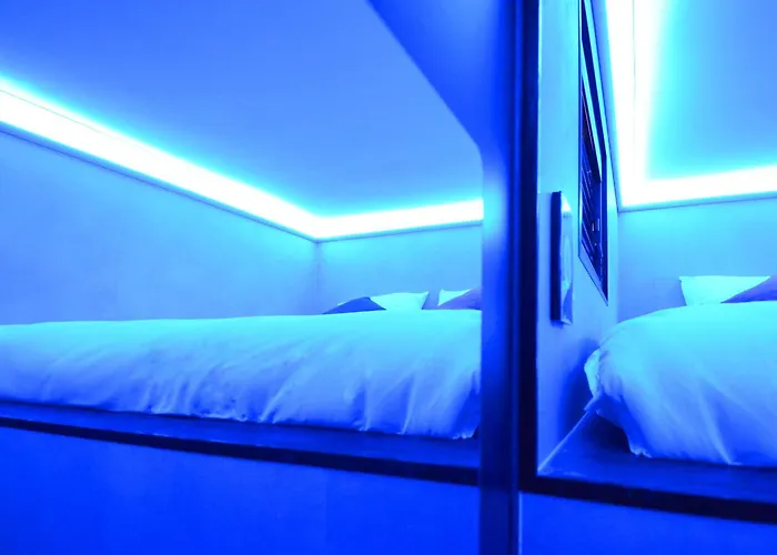 Hostal The Hyve Capsule Ámsterdam